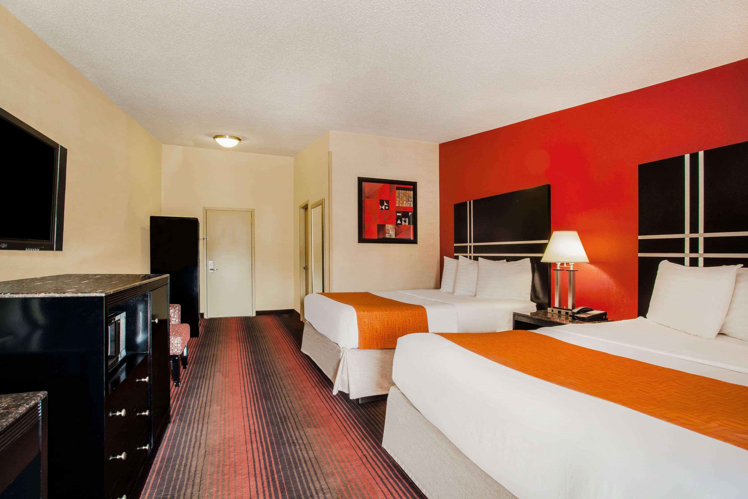 Howard Johnson By Wyndham North Plainfield Exterior foto